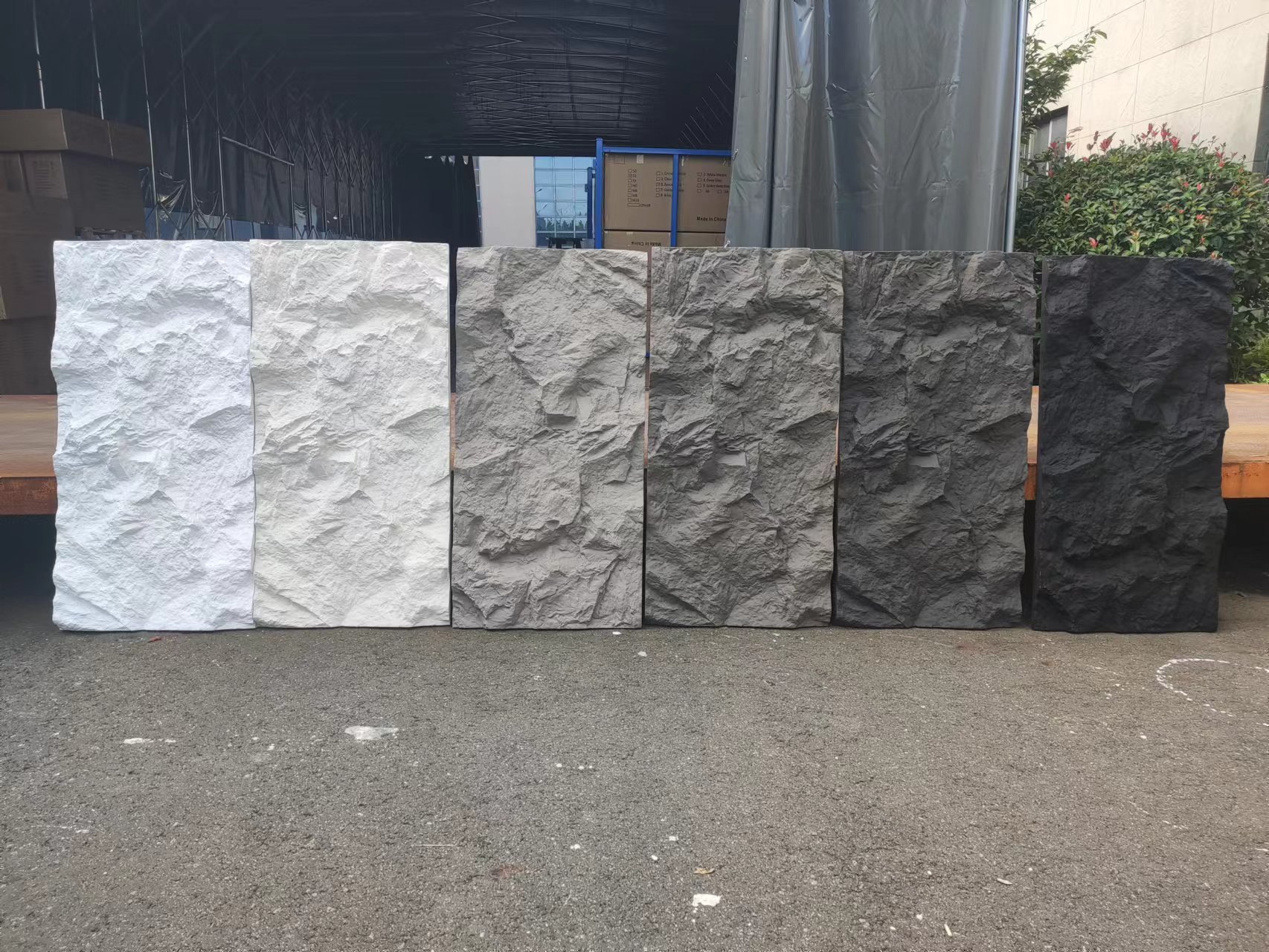 What are the Decorative Advantages of PU Stone Wall Panels?